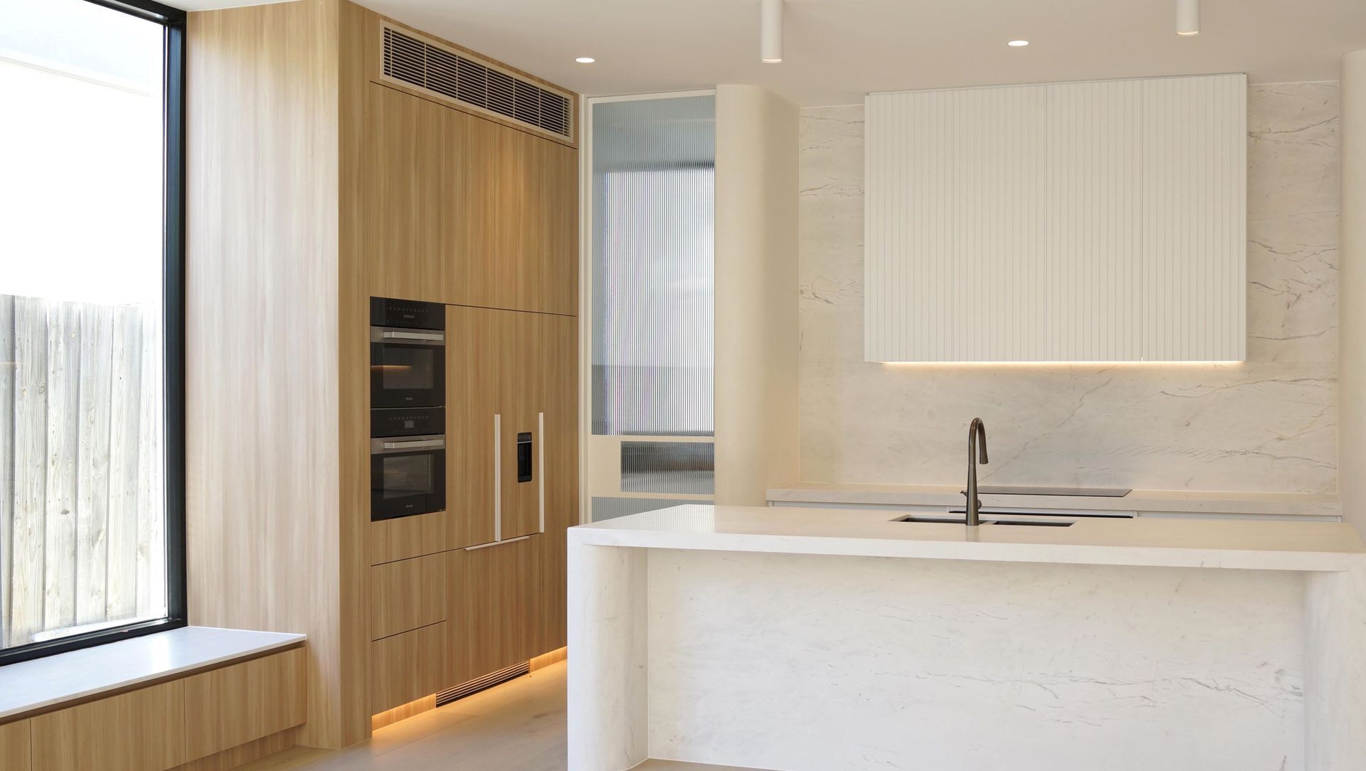 Wave St, Elwood banner