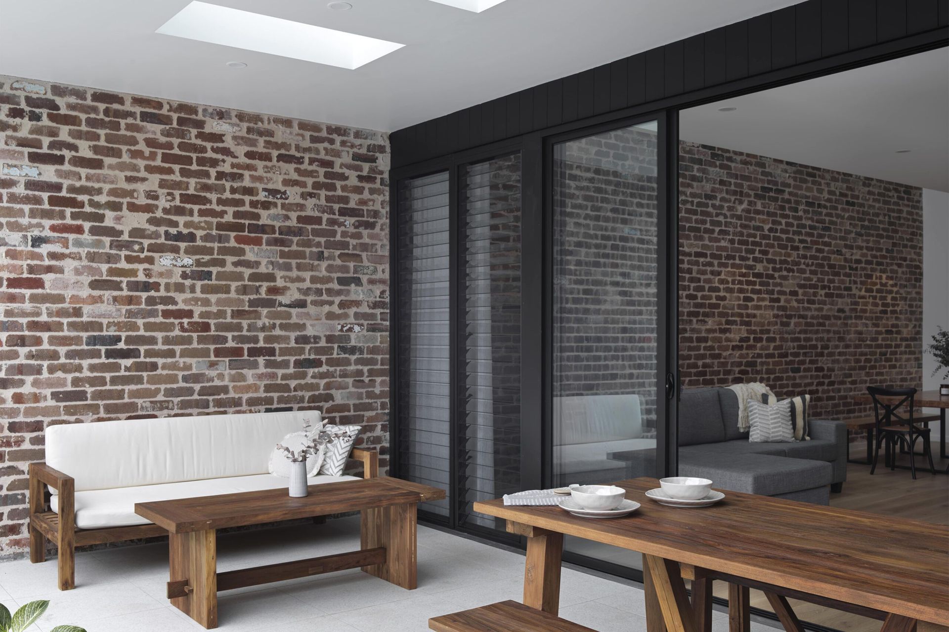 Contemporary Gymea Bay Duplex