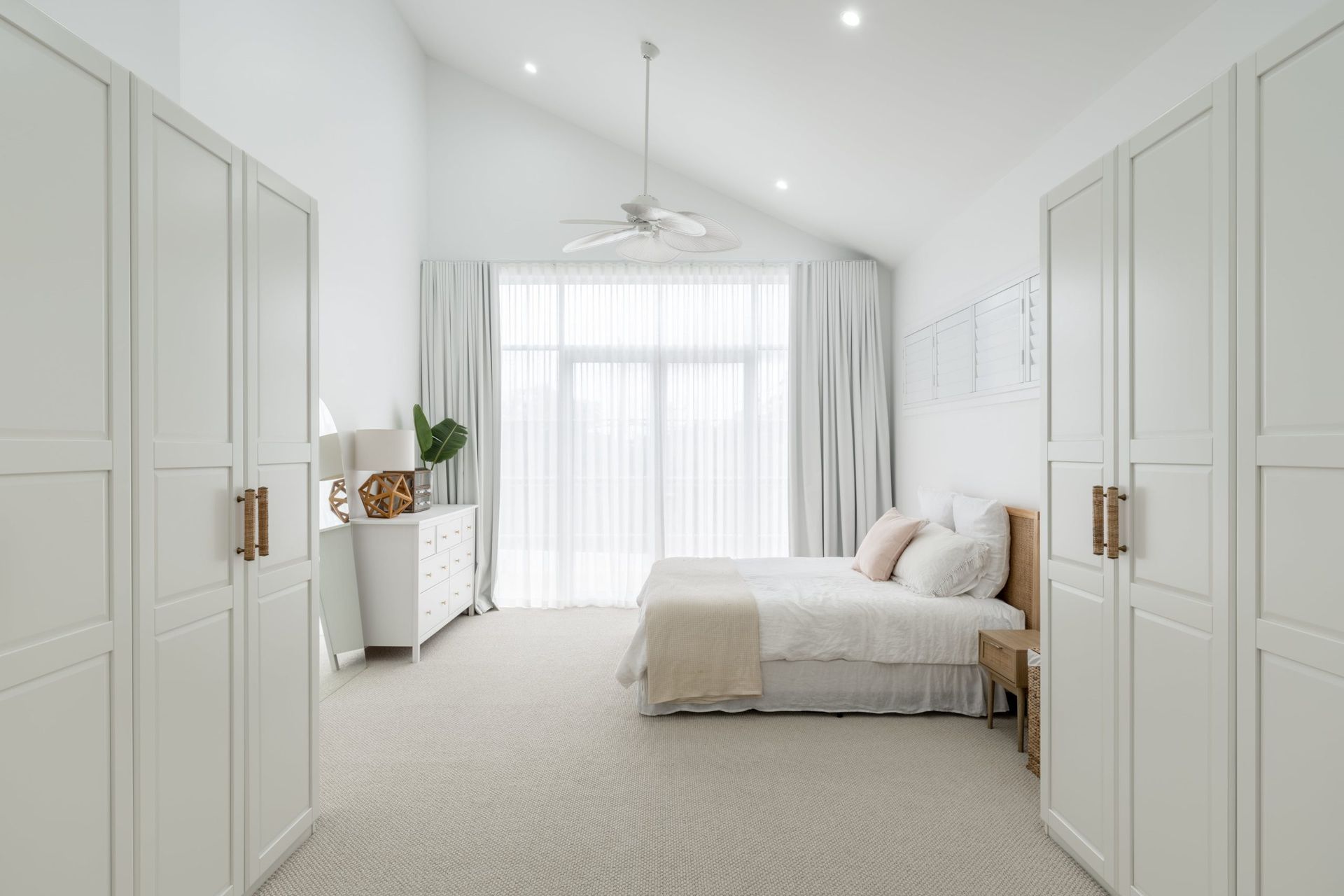 Modern Coastal Gymea Bay Home