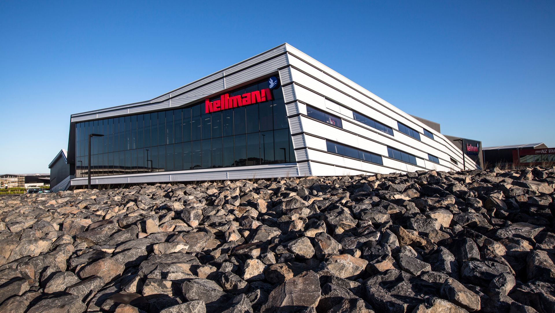 Hellmann Worldwide banner