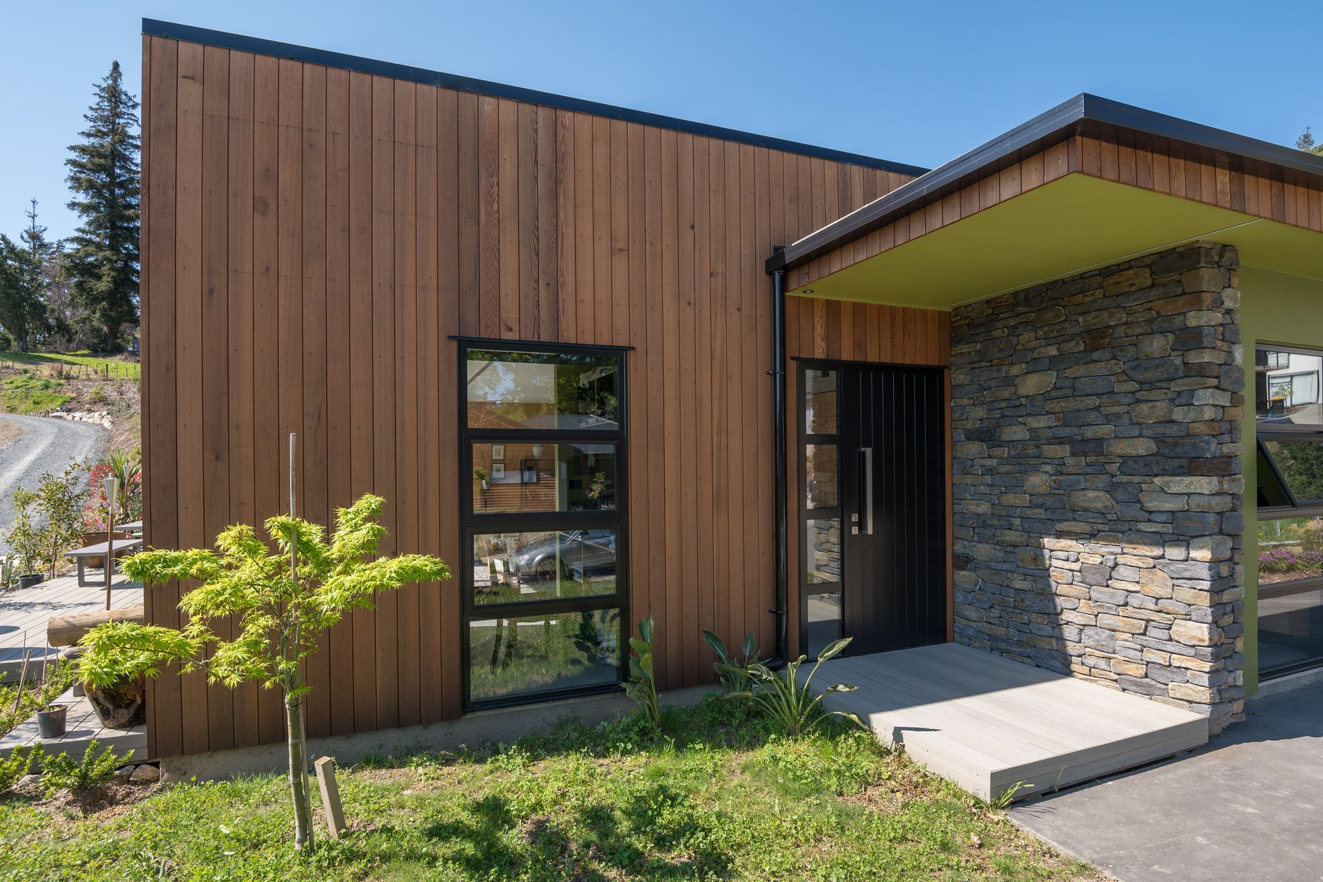 Grampian Oaks Lake House 2