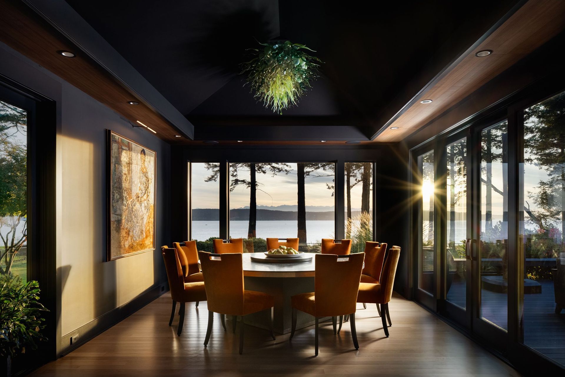 Kollutchen-Dining-room.jpg