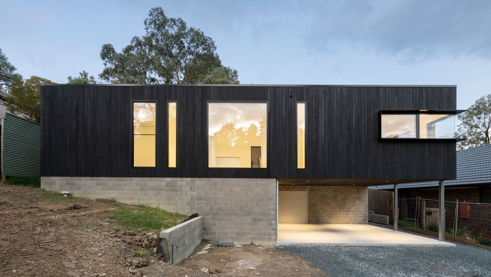 Warrandyte House banner