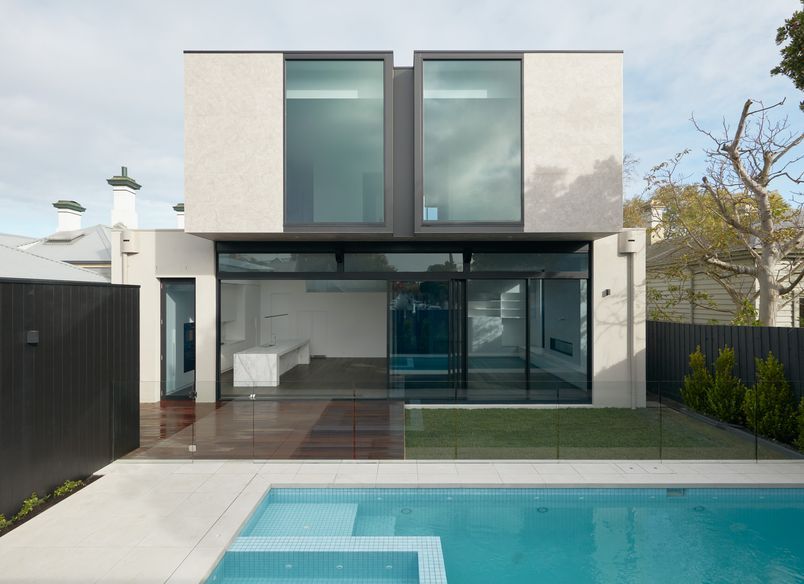 The White House, Elsternwick