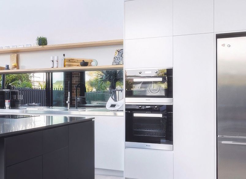 Wamberal | Seaside Joinery Kitchen in Fenix NTM