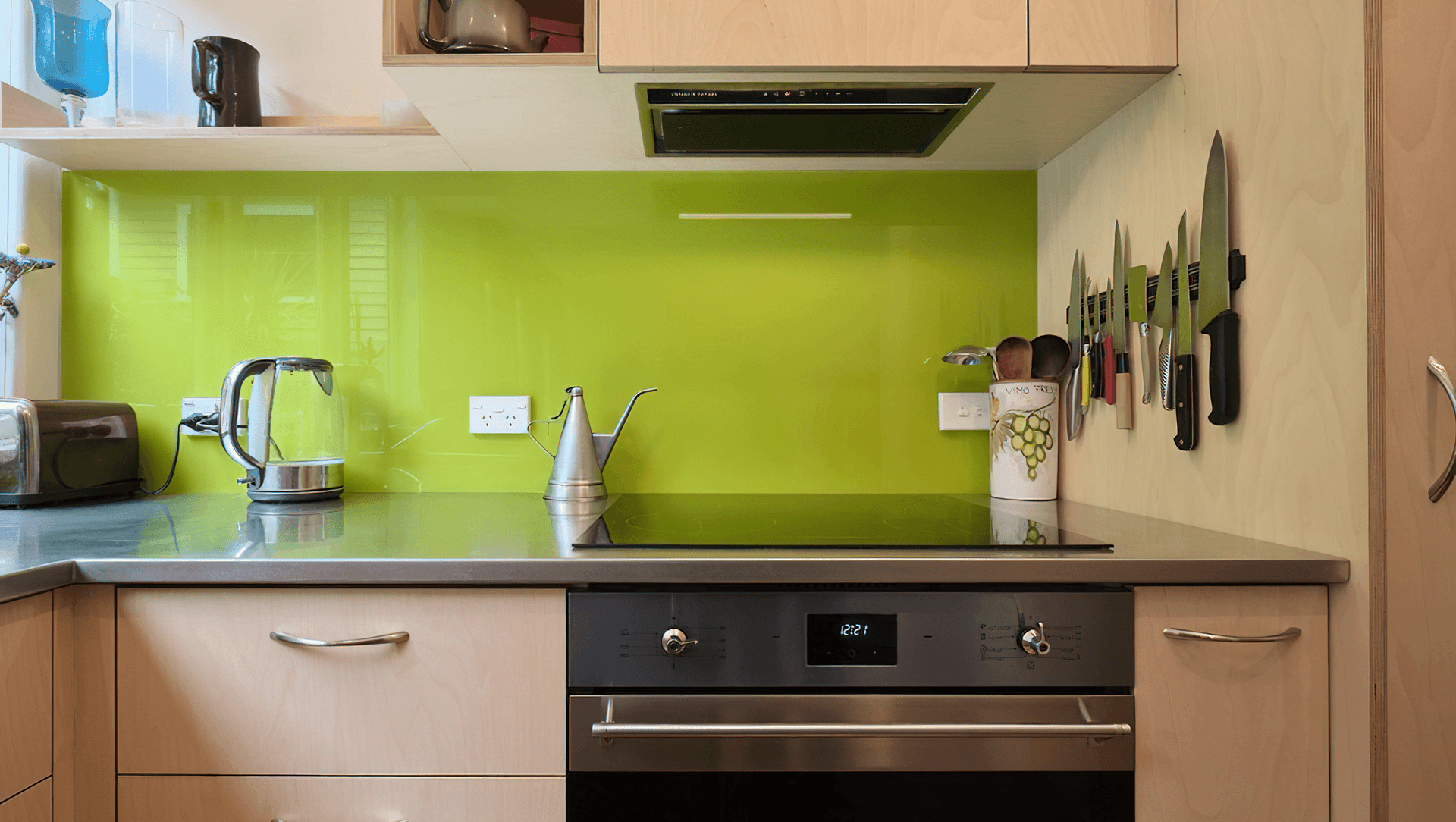 Compact kitchen in Melrose banner