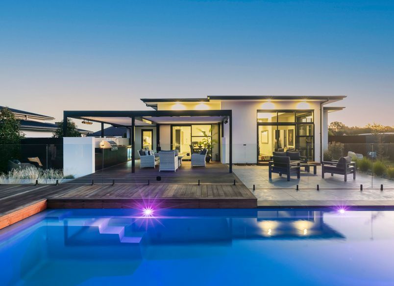 Prebbleton Poolside Seclusion