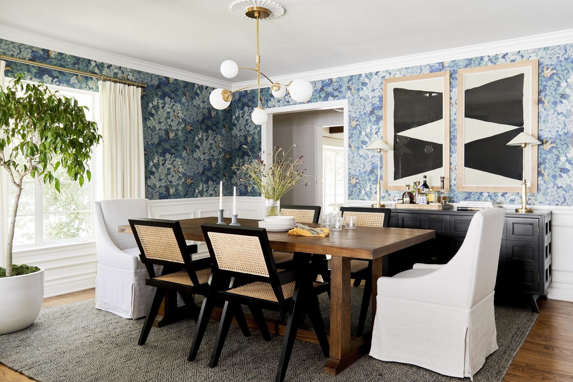 imgi157Bobby-BerkFreida-CoryTraditional-EclecticDesign3-2560x1829.jpg