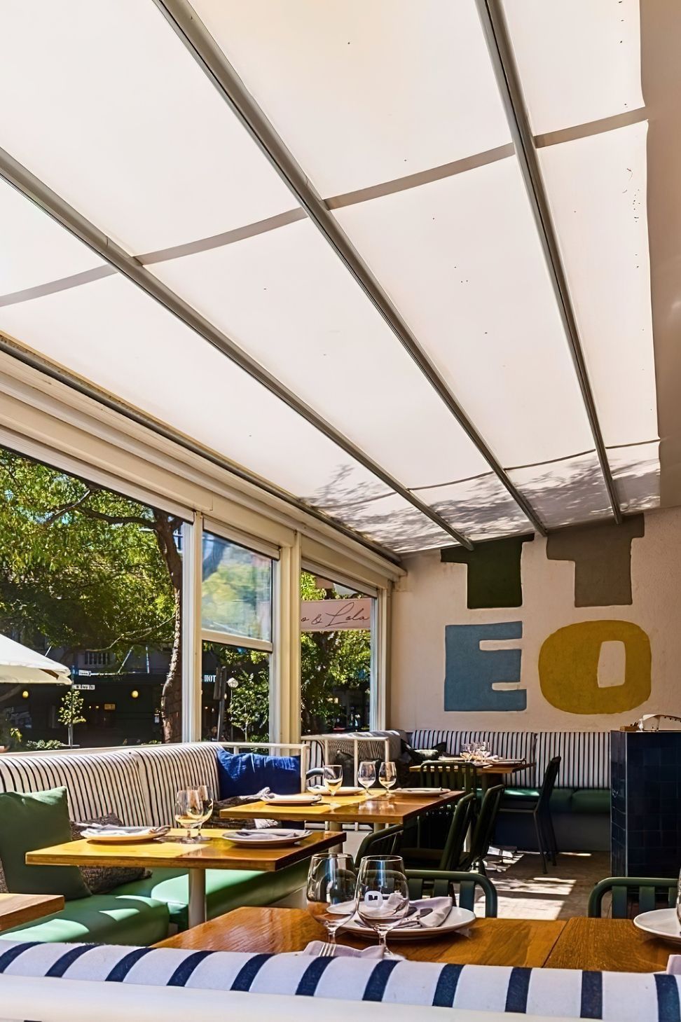 imgi6Med-Evo-Pro-Retractable-Roof-by-Outdoor-Blinds-and-Awnings-10-r654c69c6xwq7mvml2md5siazyiub6g0pxst5lnsao.jpeg