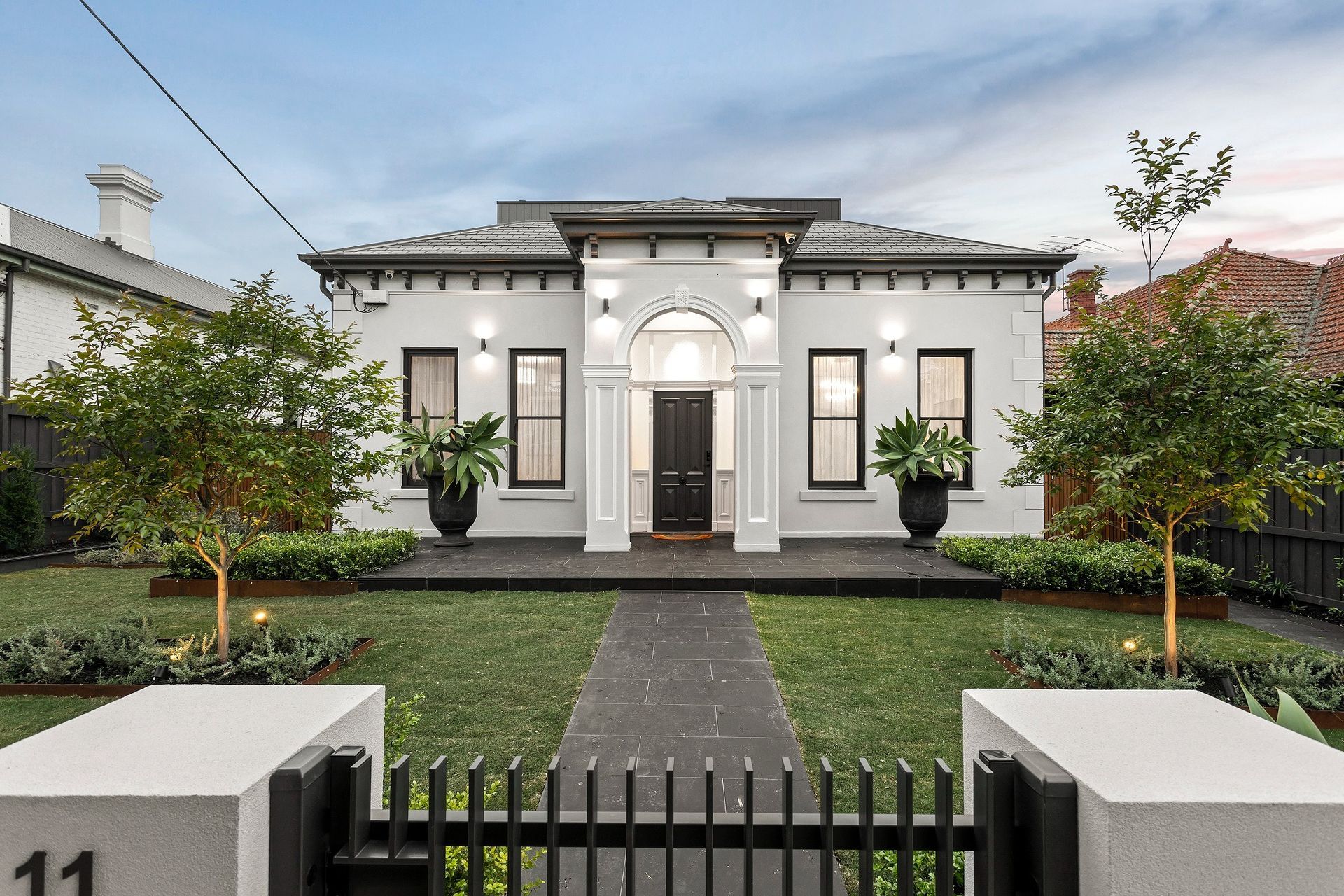 imgi8House-Facade.jpg