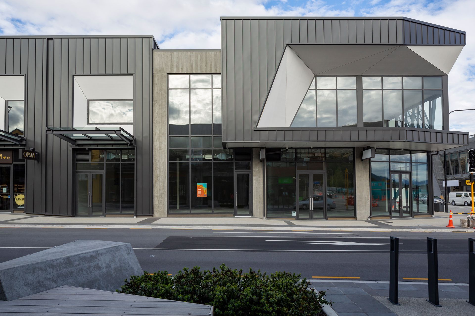 Queenstown Central Shopping Center