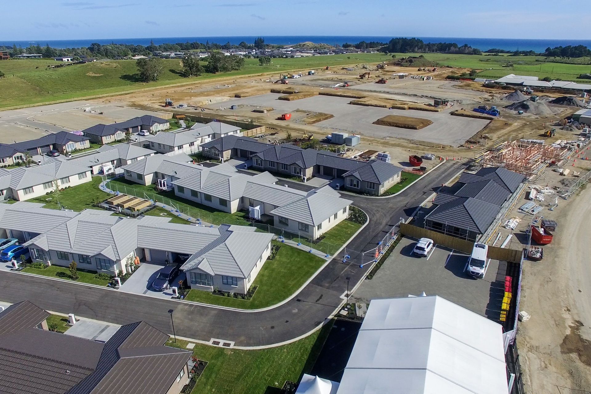 Summerset - Pohutukawa Place