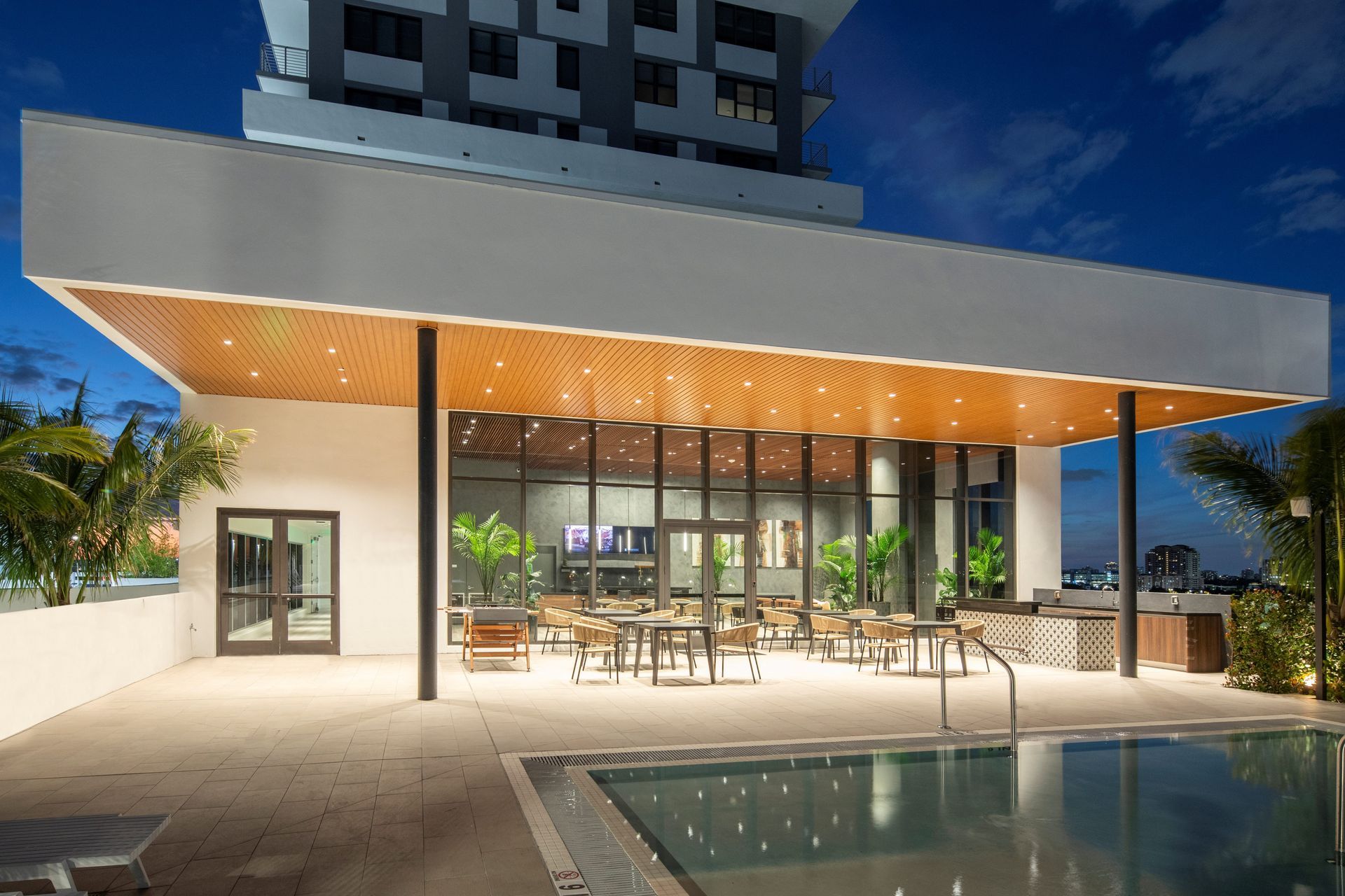 694967e1a7ba1887a4d4f3a8Grove-Central-Rooftop-1.jpg