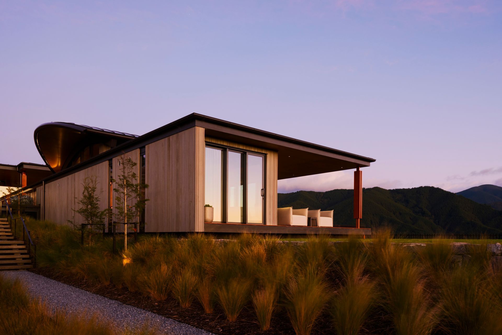 With the natural beauty of the surroundings as the key focus both the architecture and landscaping has been designed to be uncluttered, paring back any unnecessary details.