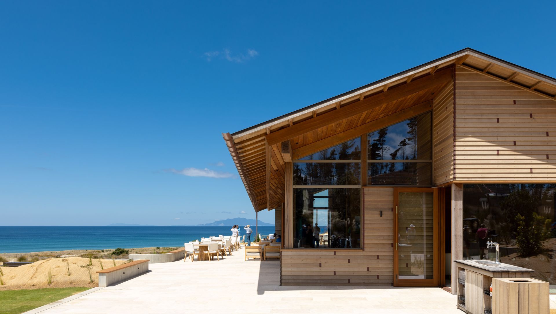 Te Arai Links Clubhouse banner