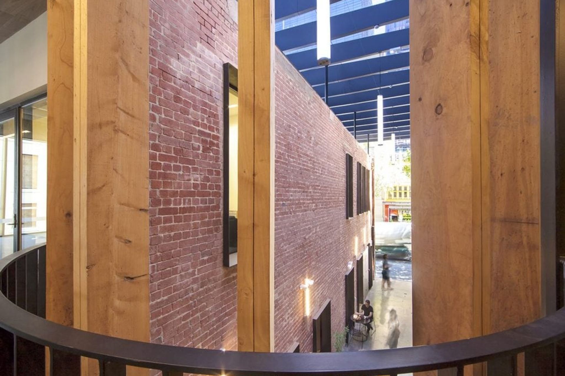 PHOTOGRAPHER : superk