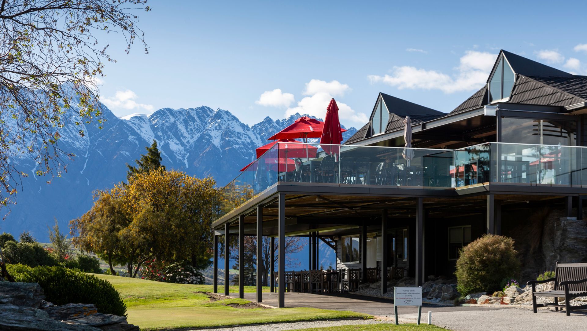 Queenstown Golf Course | Naylor Love | JTB Architects banner