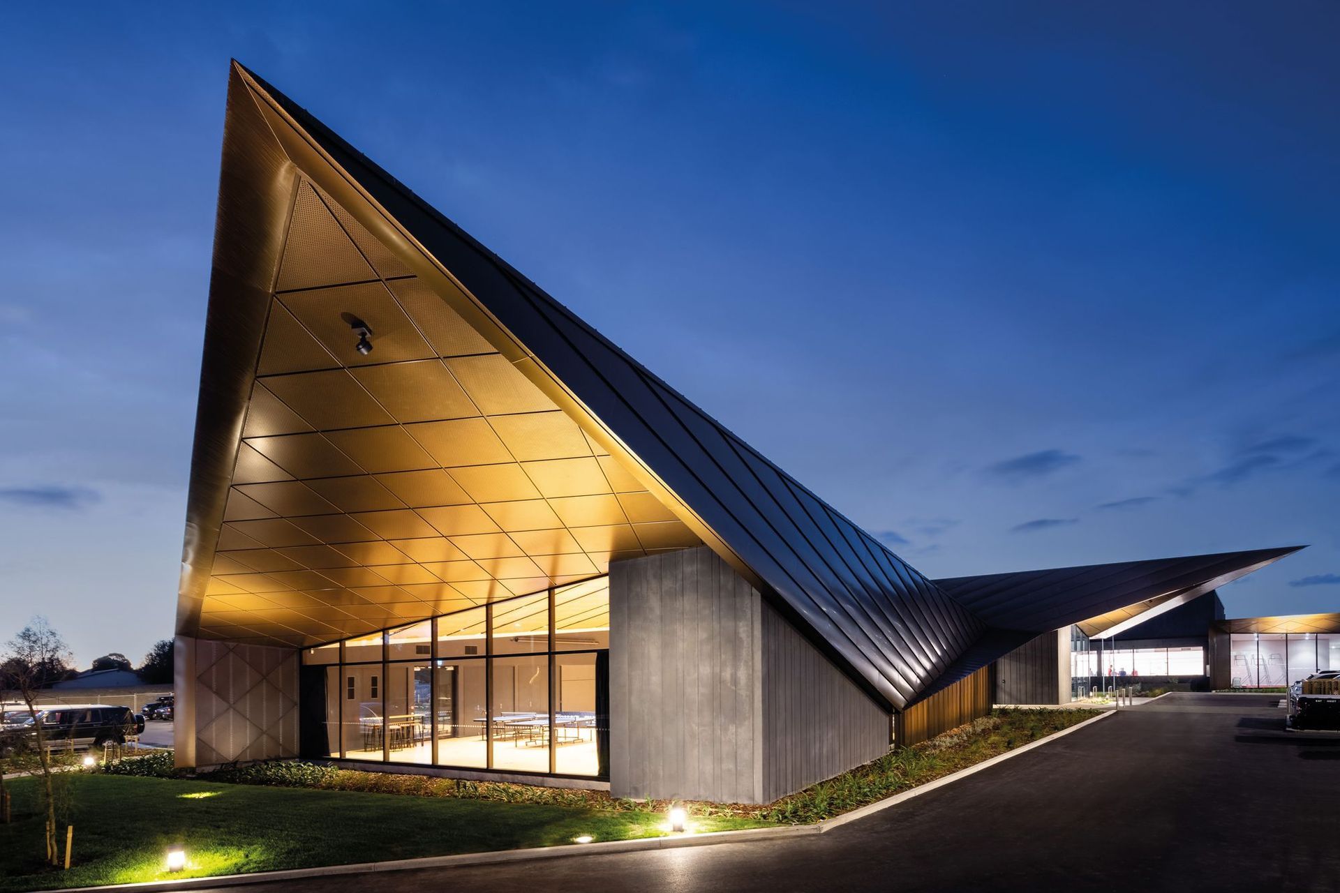The newly refurbished Richmond Club, replaces the original club building, which was significantly damaged in the Christchurch earthquakes.     Photography by Clinton Lloyd.
