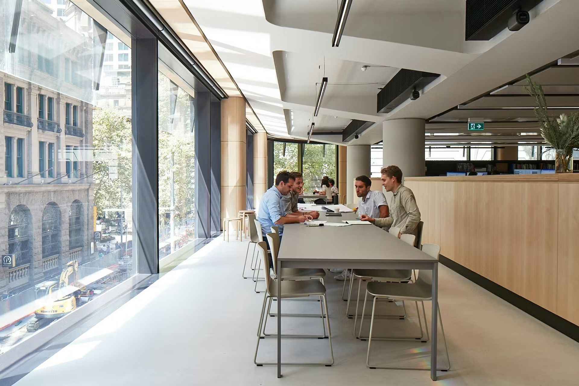 imageye-imgi18grimshaw-office-5.jpg
