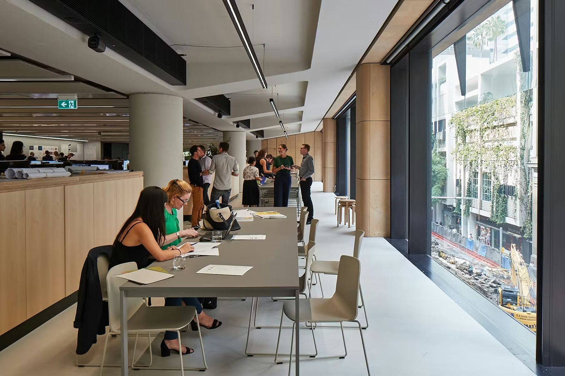 imageye-imgi26grimshaw-office-10.jpg