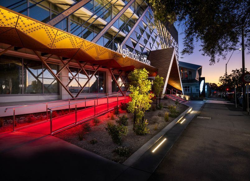 Ngāmotu House - Exterior Facade Installation