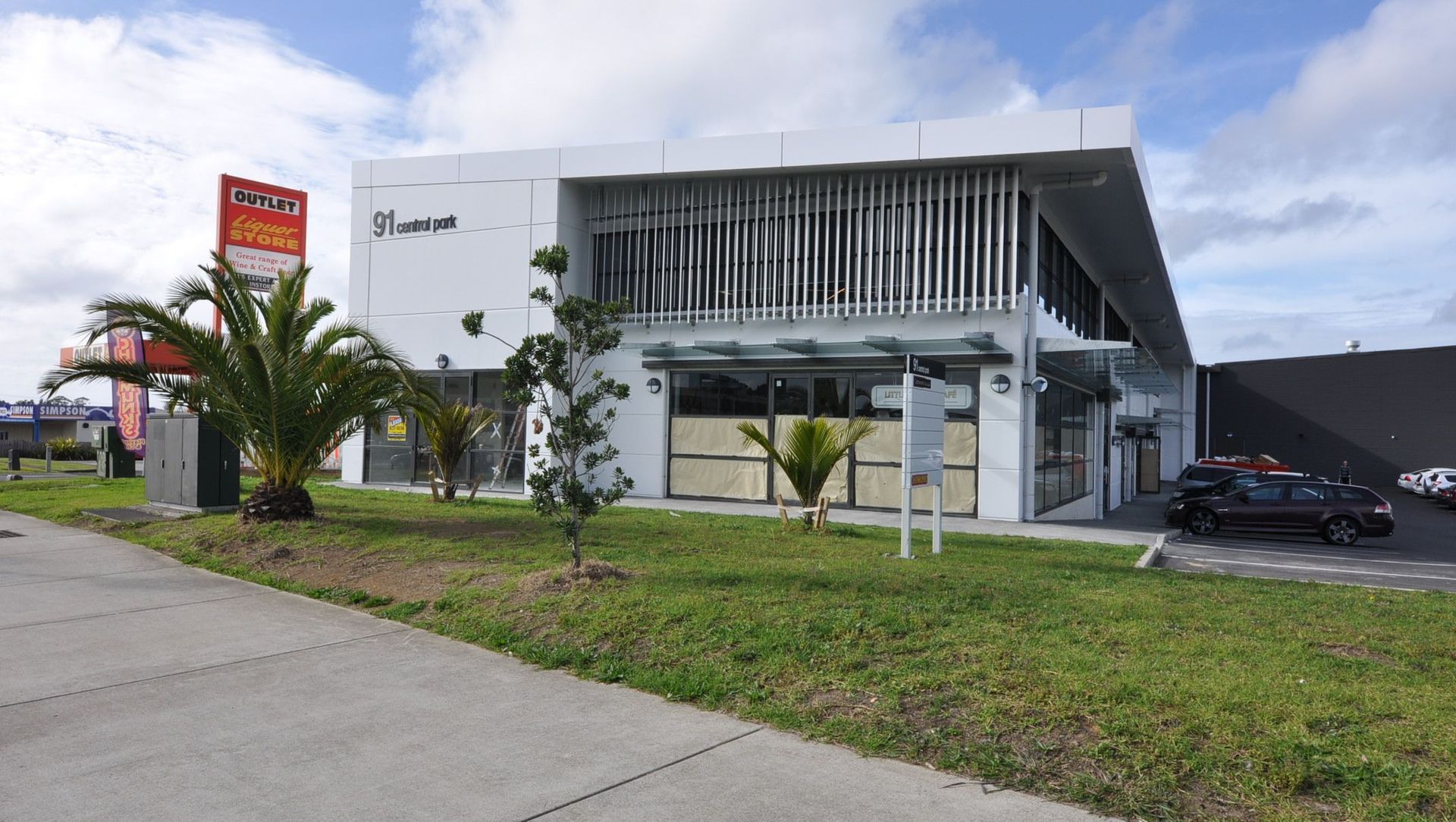 91-93 Central Park Drive banner