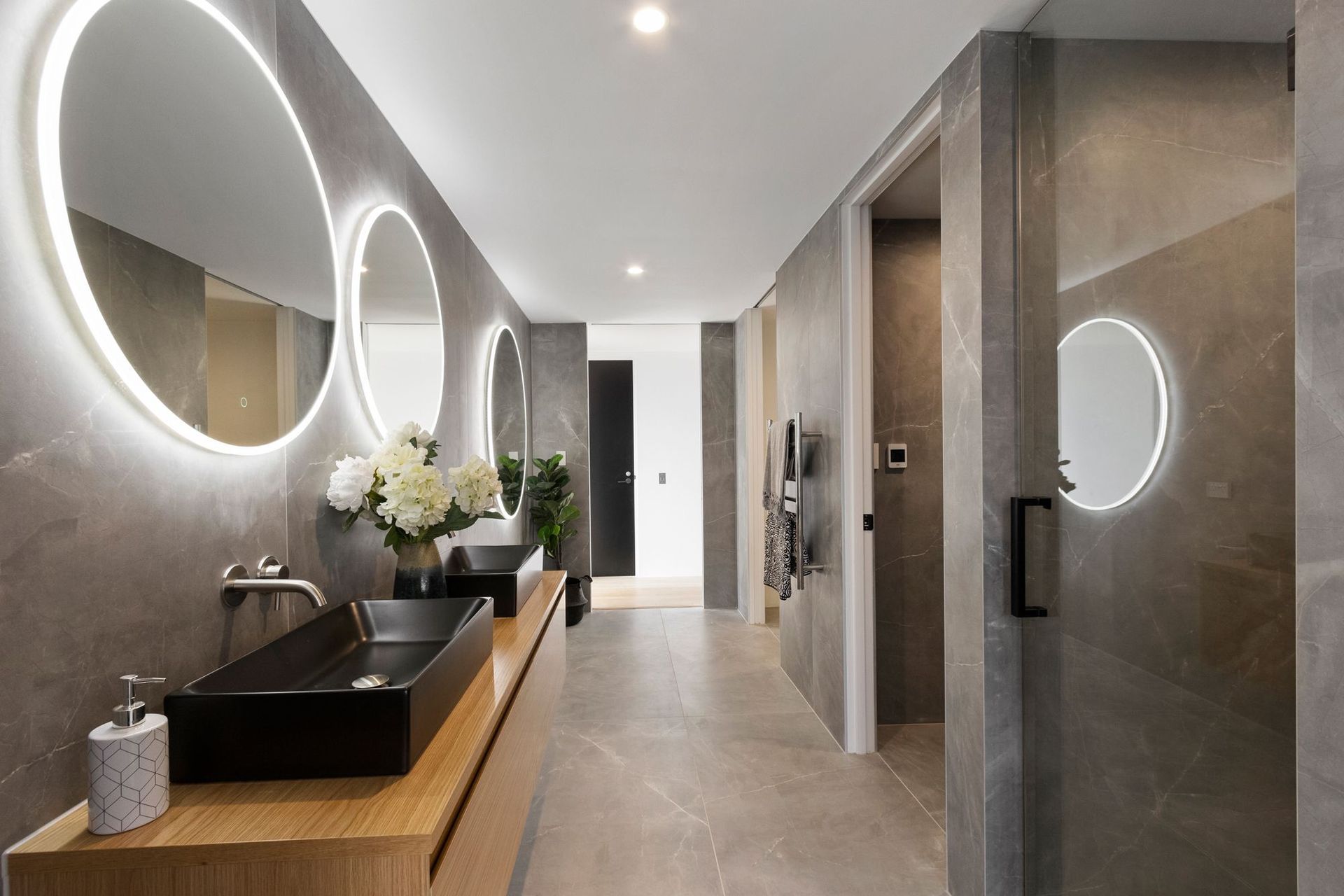 Hurstmere Road, Takapuna