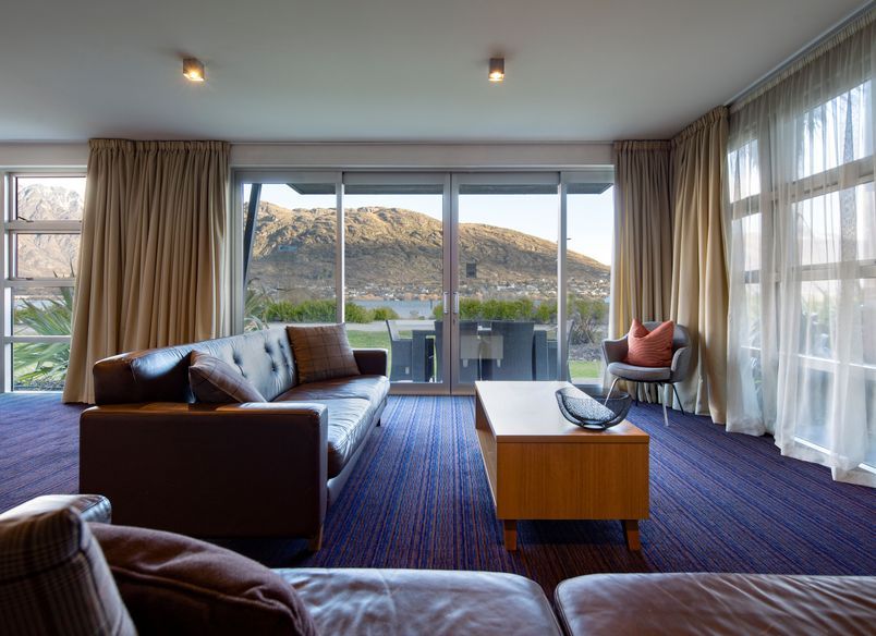 Marina Apartments Luxury Lakefront