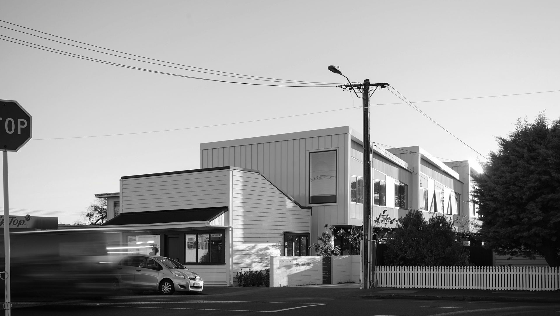 350 The Point banner