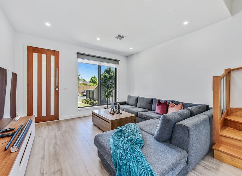 Smith Street, Noble Park