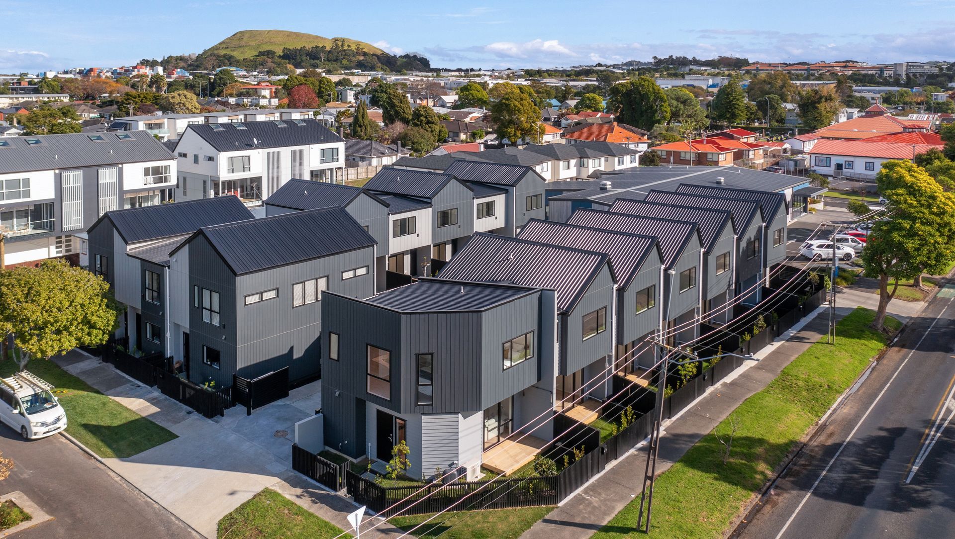 Holland Terraces - Understated Luxury banner