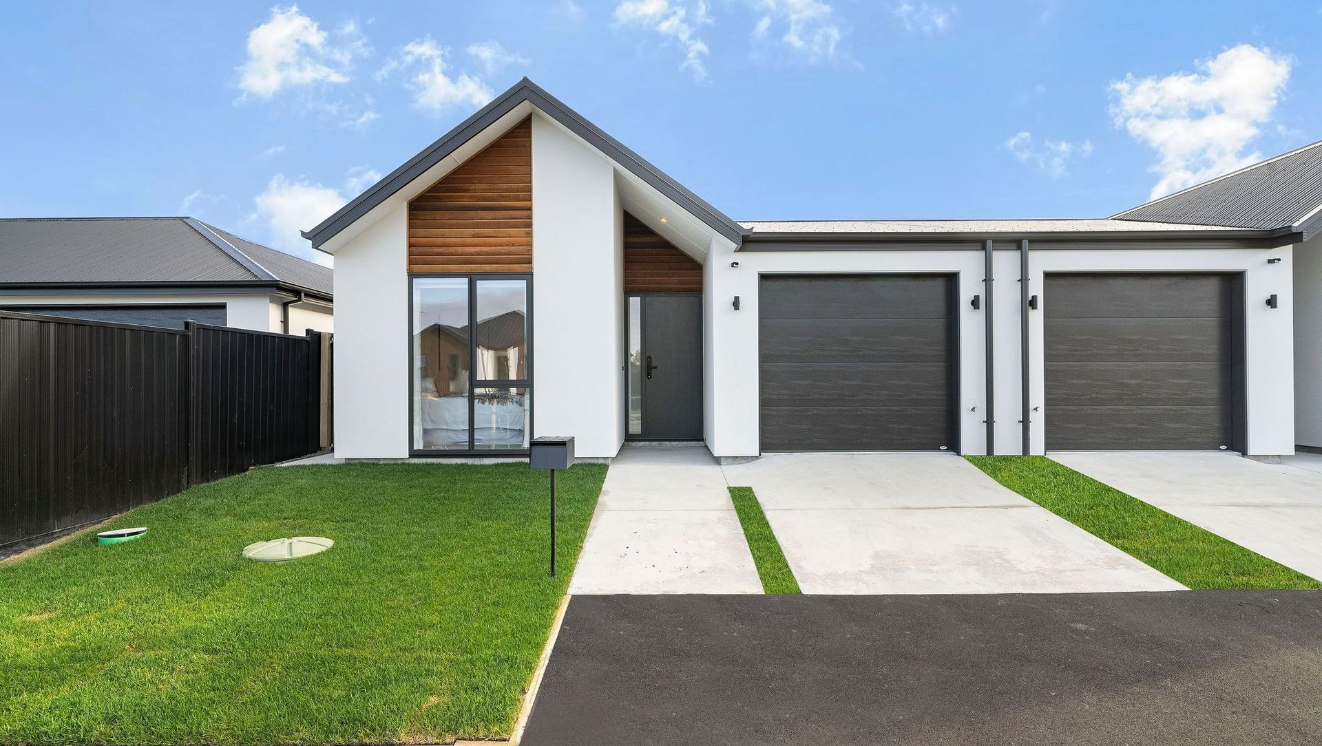 Beachgrove, Kaiapoi Duplex banner