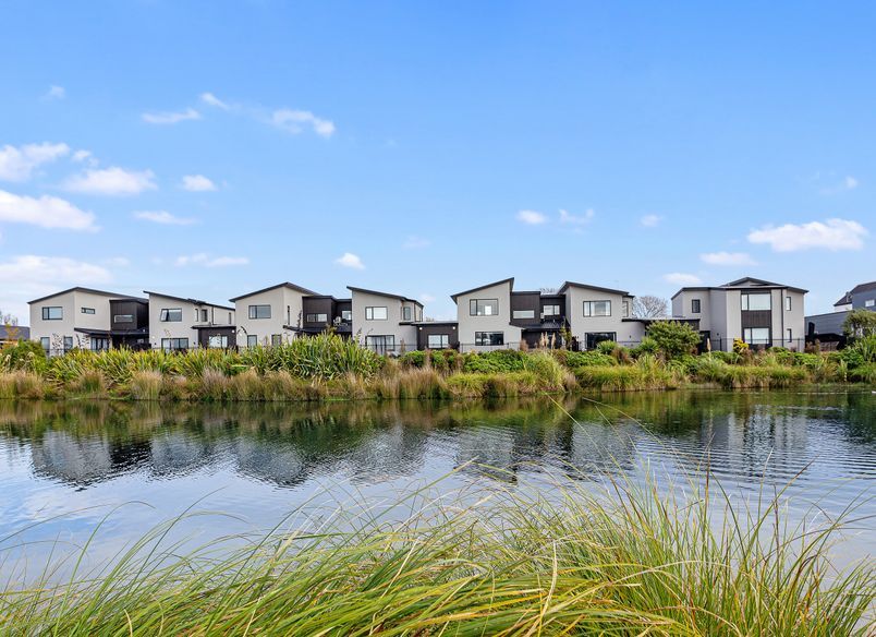 Metehau St, Prestons - x7 townhouses