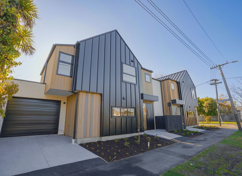 Bishop St, St Albans - x4 townhouses