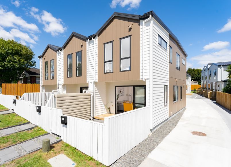 Royal View Road Townhouse