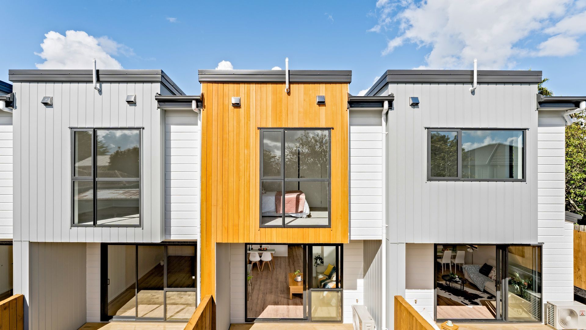 Te Atatu Peninsula Townhouse banner