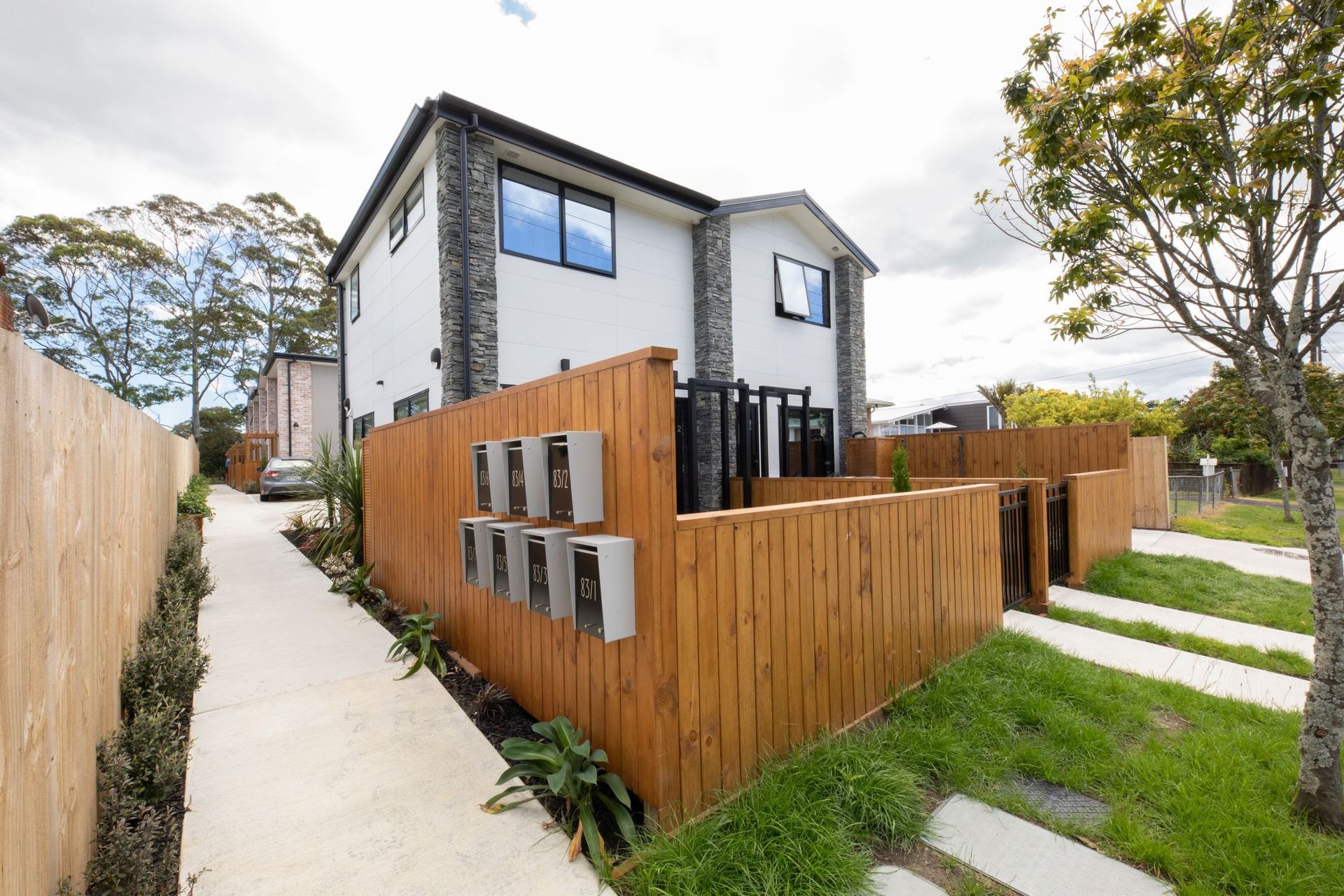 Multi-Unit Townhouse