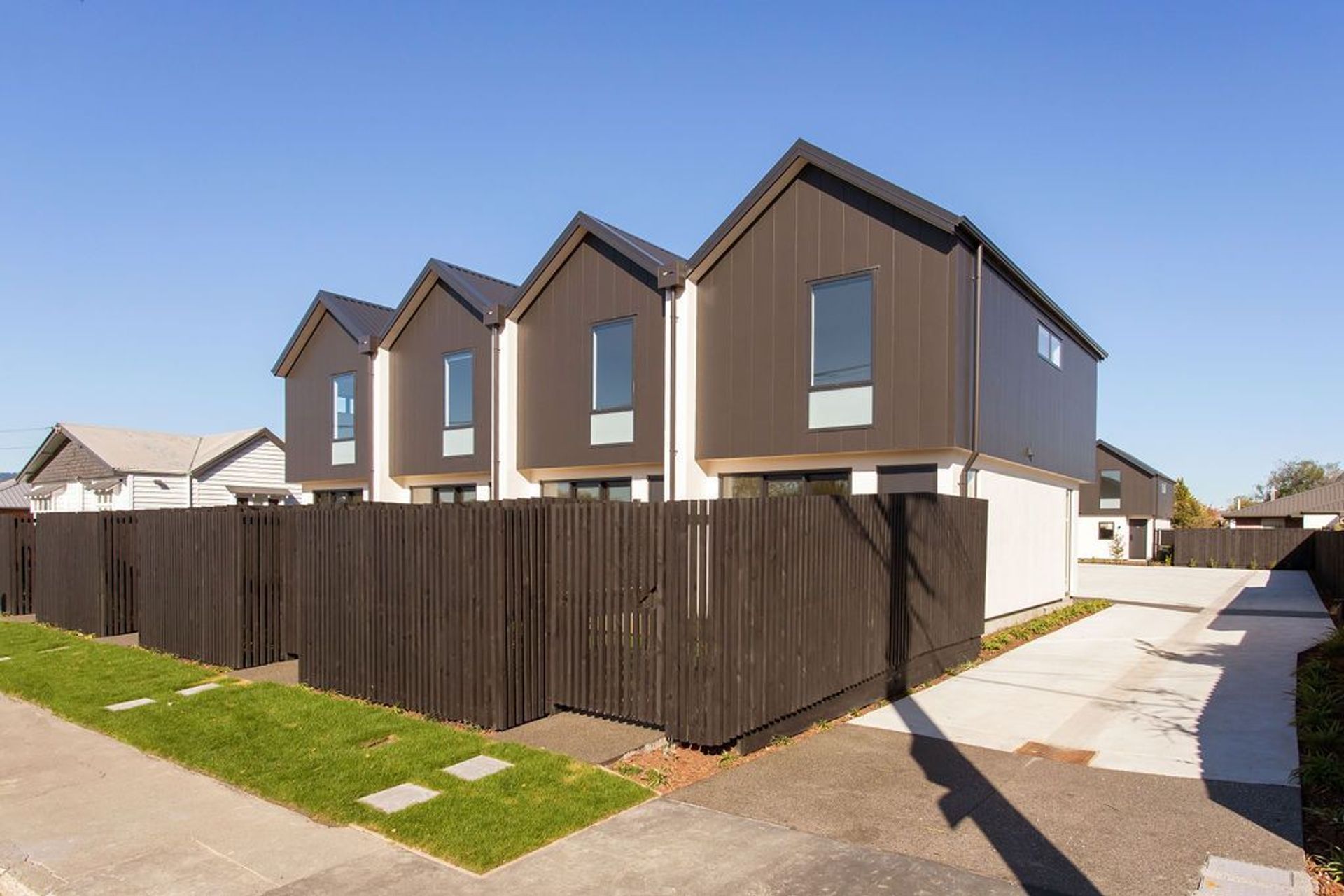 Wrights Road, Addington - x10 townhouses