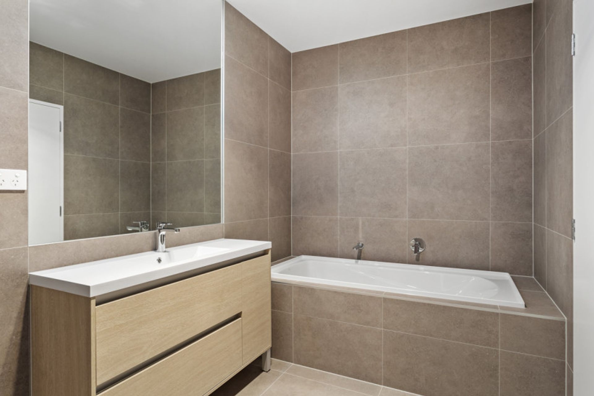 Red Beach Two Storey Terraces