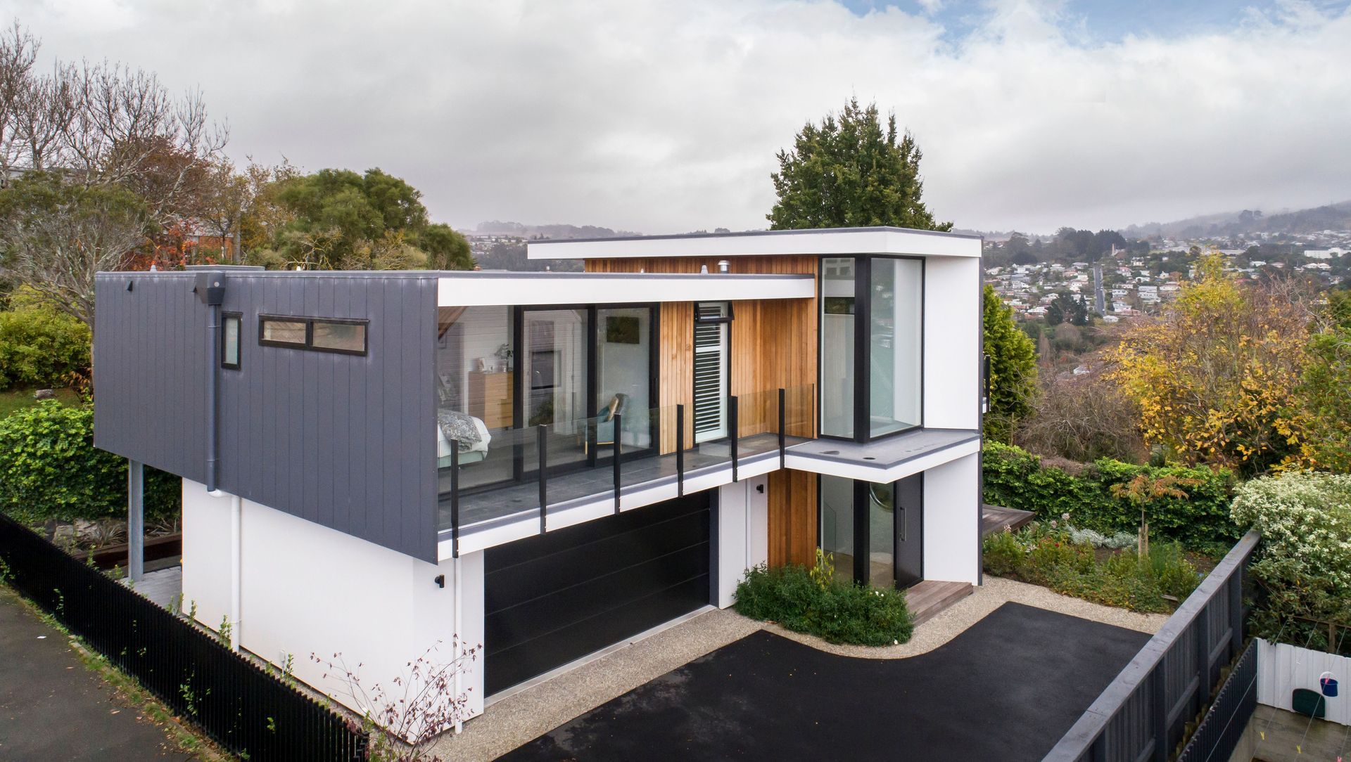 Larson Residence banner