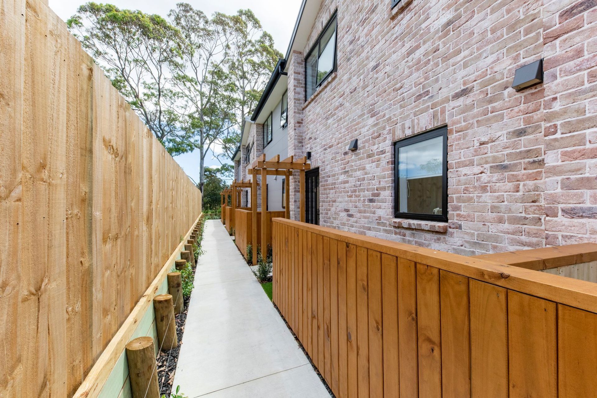 Multi-Unit Townhouse