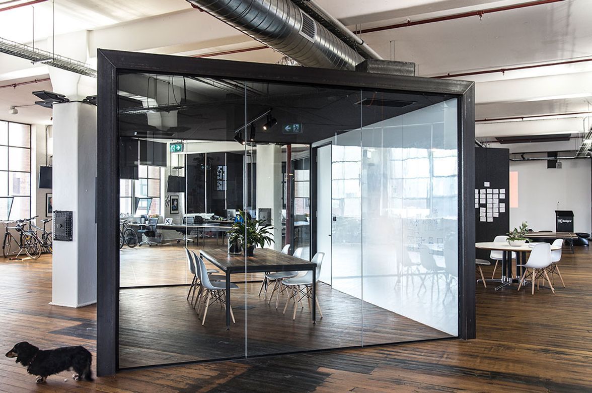 99 Designs Work Space