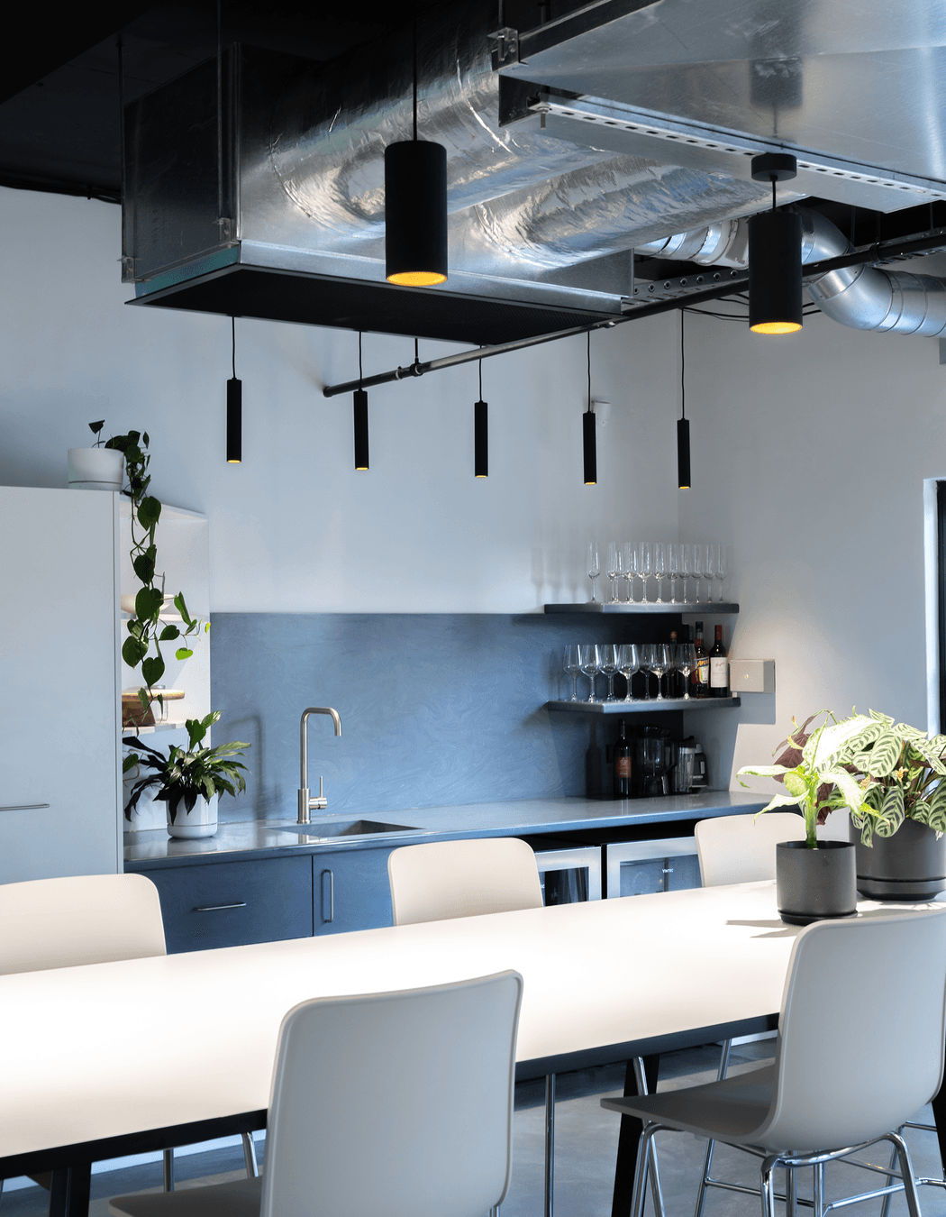 Photography: Andrew Purvis &amp; Unios Lighting