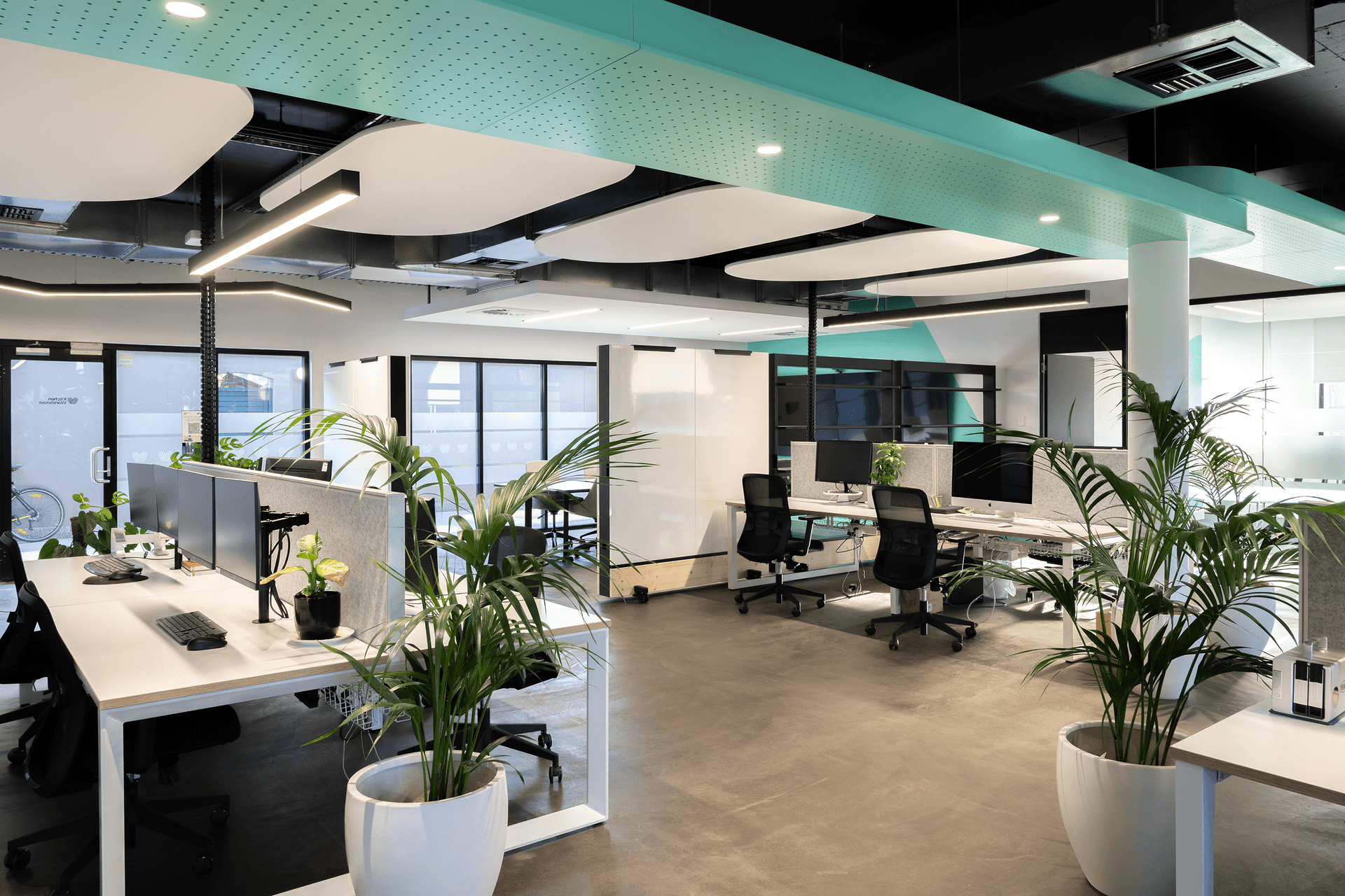 Photography: Andrew Purvis &amp; Unios Lighting