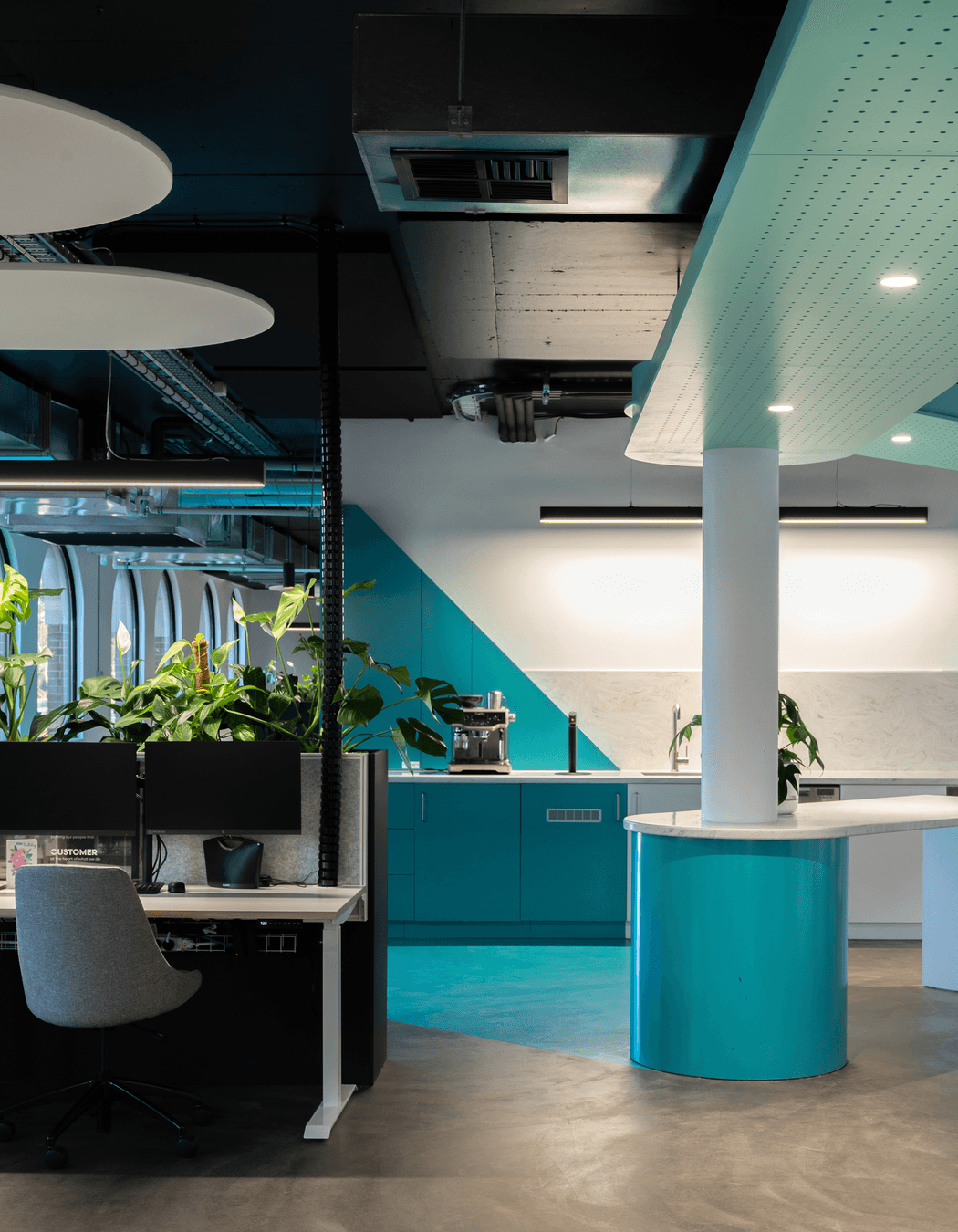 Photography: Andrew Purvis &amp; Unios Lighting