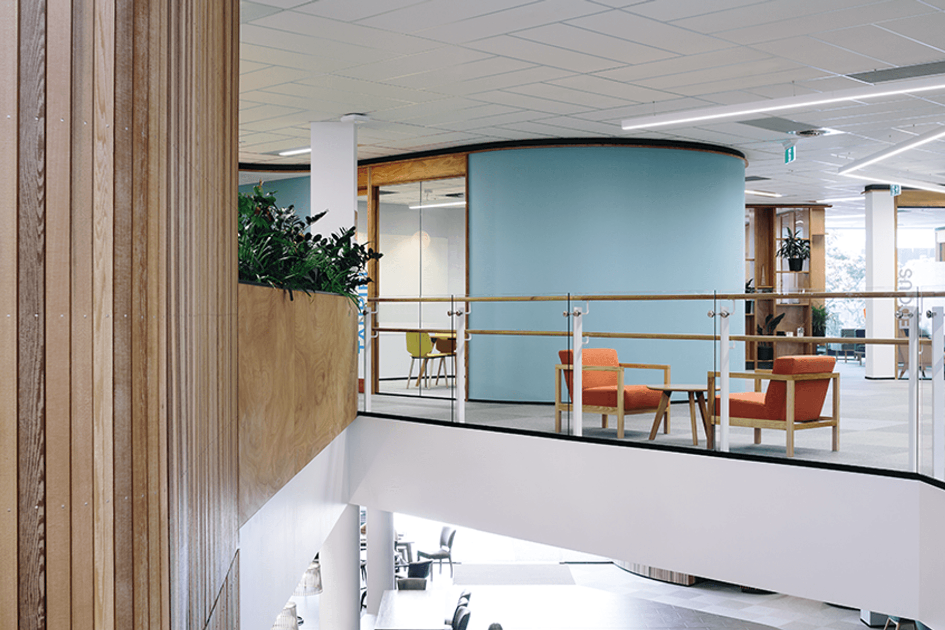 Inside, the natural theme continues with a mix of timber elements being used extensively as part of the interior design scheme.