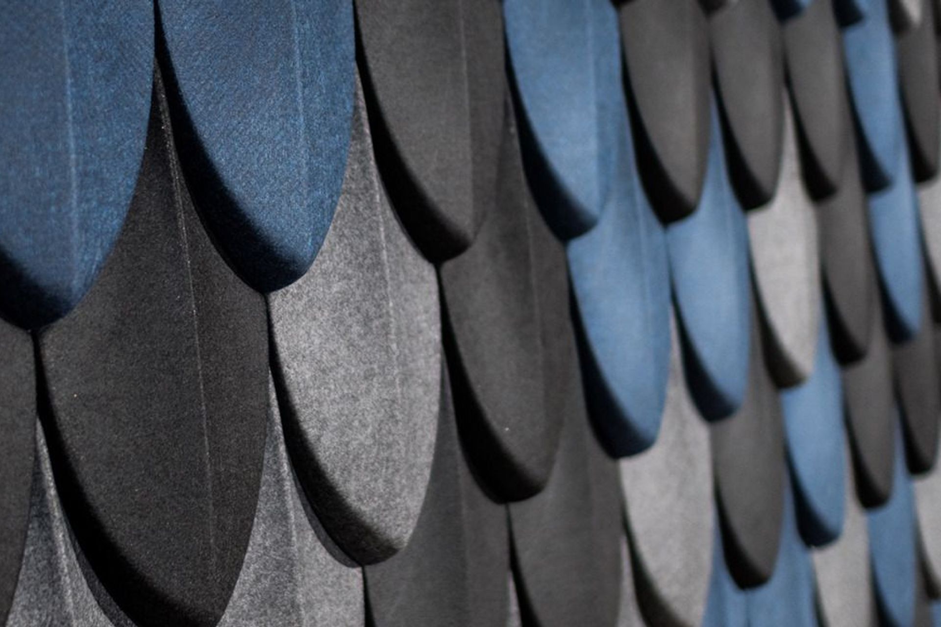 Mediaworks: Beats Sculpture Wall Spotlight