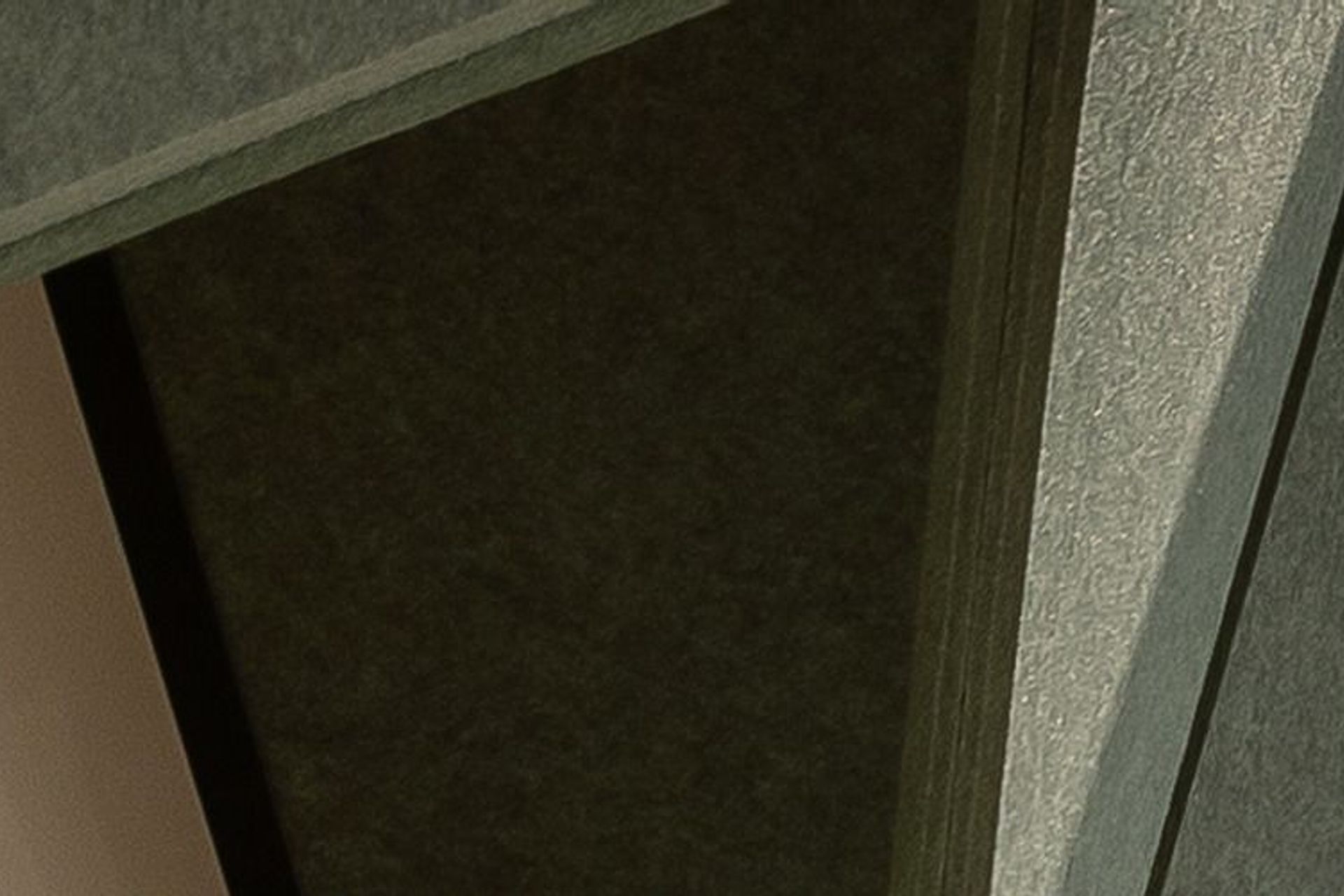 Mediaworks: Beats Sculpture Wall Spotlight