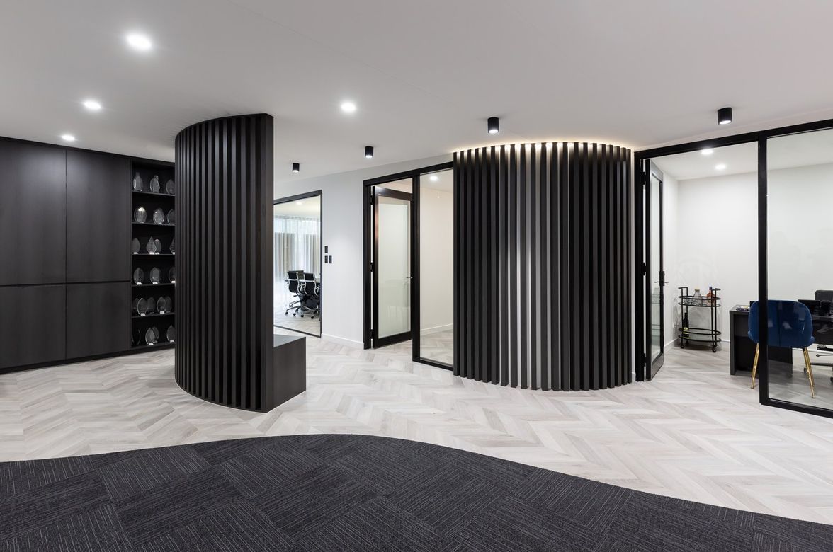 P R O J E C T  ||          R A Y   W H I T E   ||  D G