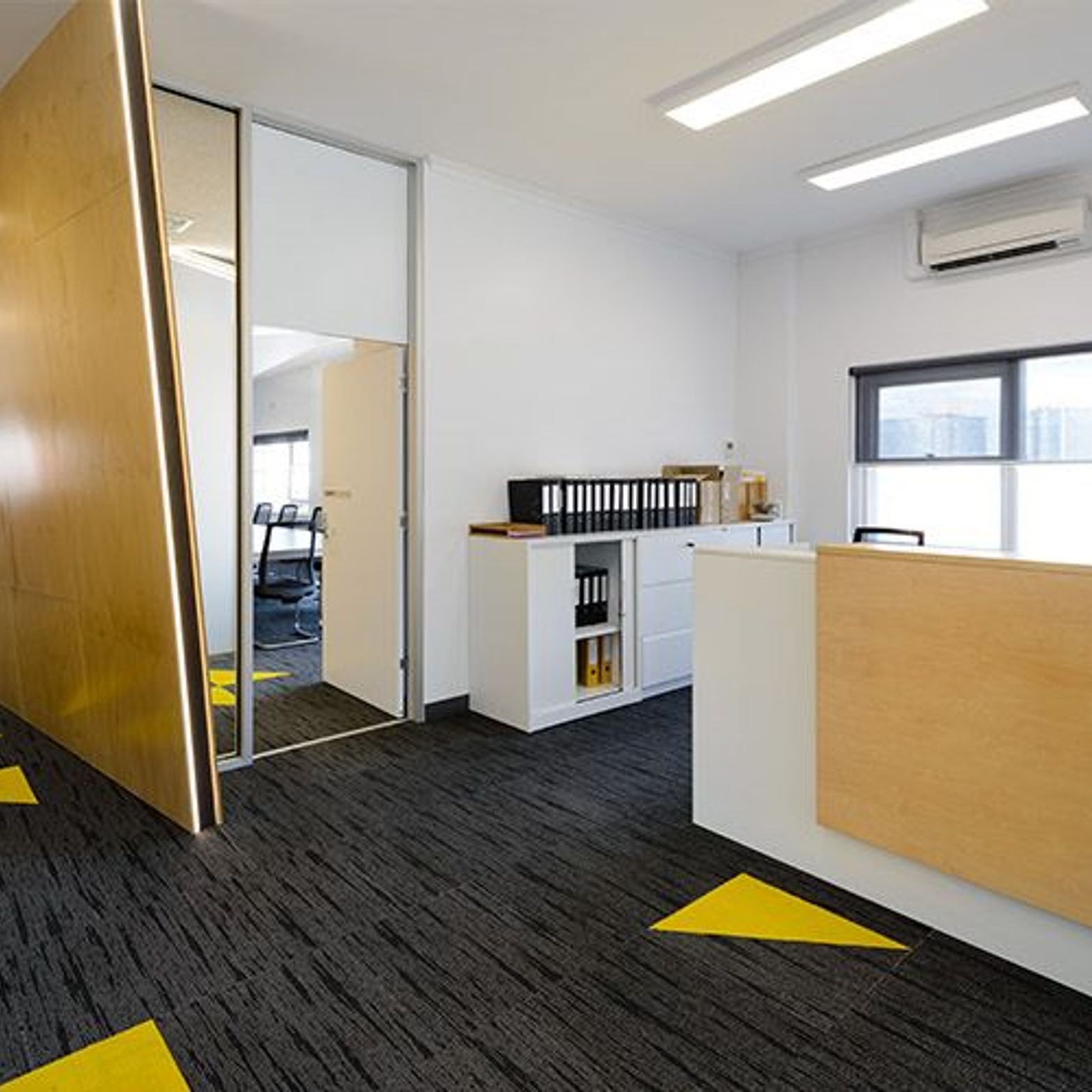 bennetts-office-fitout-screen.jpg